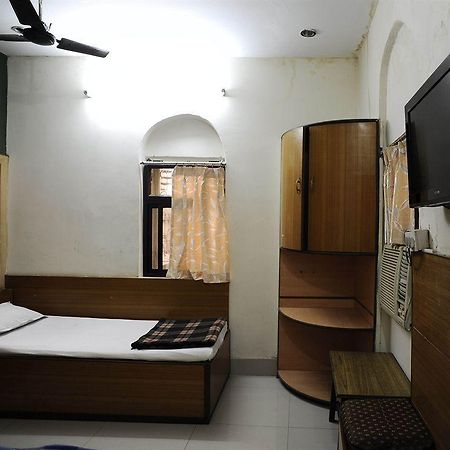 Hotel Diplomat Kolkata Eksteriør bilde